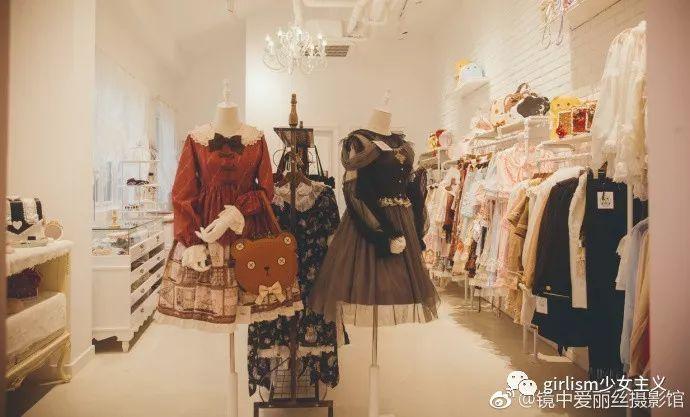 lolita衣服一般在什么地方买的是真货,有没有拍洛丽塔的摄影店